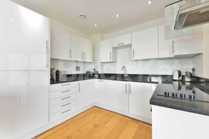 Stunning views of the cityscape The Pioneer Building  Newington Causeway, Borough / Elephant Castle